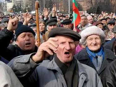 Синдикатите готвят нов протест срещу пенсионната реформа