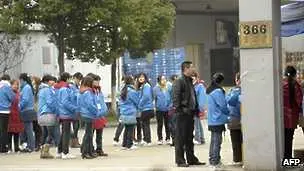 Служителите на LG в Китай излязоха на протест