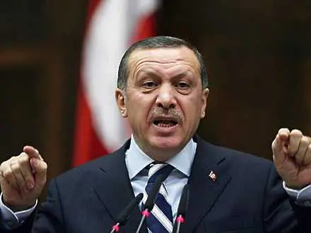 Турция блокира външните си отношения с Франция