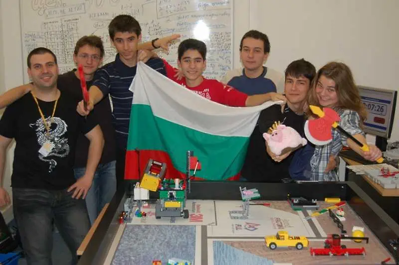 Българският отбор по роботика отива на световен финал