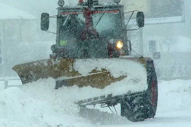 Заради снега: Тотото отложи тегленето на тиража, над 100 училища затварят