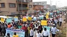 Нигерийци излизат на протест срещу скъпите горива