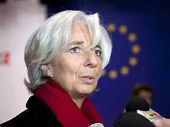 Шефът на МВФ: Еврото няма да изчезне през 2012 г.   