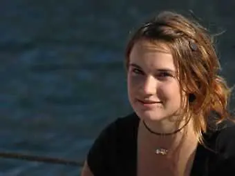 16-годишна холандка обиколи света с лодка