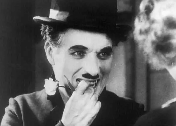 Лондон следил Чарли Чаплин по молба на ФБР