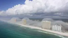 Гигантско облачно цунами се образува във Флорида