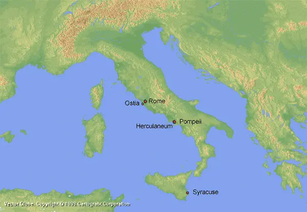 Товарен кораб се сблъска с подводни скали край Сицилия