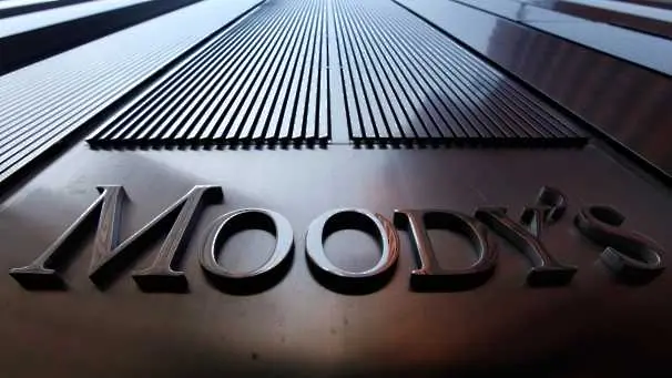Moody's свали рейтинга на Гърция до най-ниското ниво
