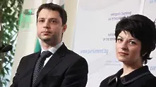 Десислава Атанасова и Делян Добрев положиха клетва като министри   