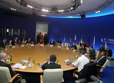 Г-8 обяви помощ за прехода в 5 арабски страни