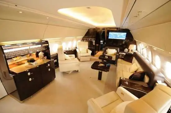 Нов, луксозен самолет от Airbus с най-дългия пътнически салон досега