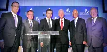 Бил Клинтън със специална лекция на форум за енергетиката и демокрацията, организиран от Петър Стоянов