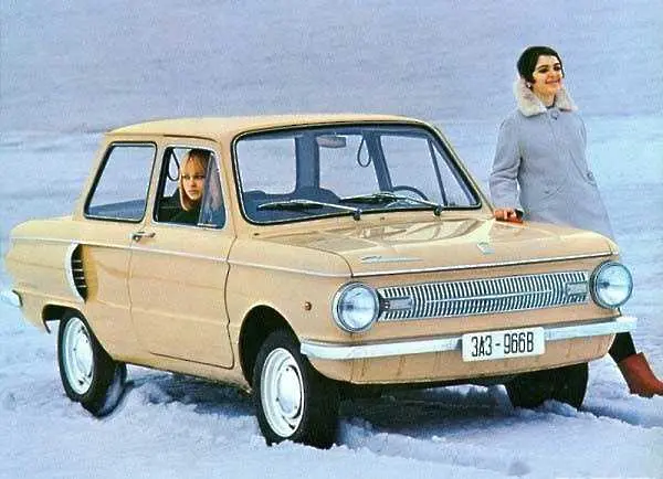 Съветската реклама на автомобили