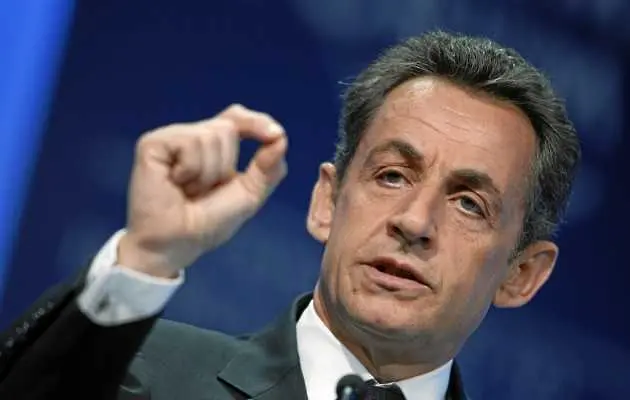 Хакери вкараха Саркози в самолетна катастрофа