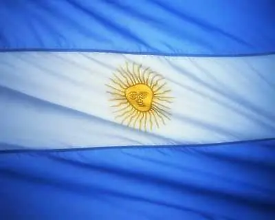 Понижиха рейтинга на Аржентина заради национализация на нефтена компания