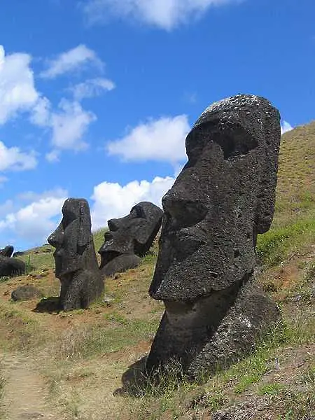 Кой да предположи? Каменните глави на Великденския остров имали тела