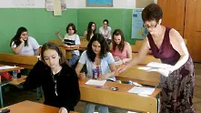 Едва пет шестици на изпита по български език след седми клас   