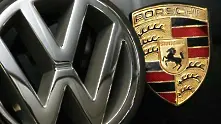 Volkswagen купува Porsche до края на месеца