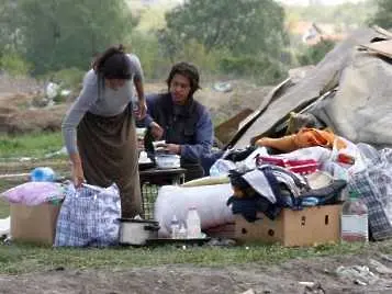 Австрийски медии: Българските роми – новите работници във Виена   