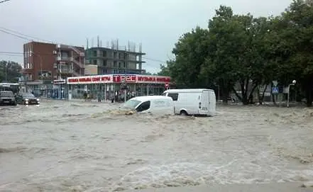 Потоп в Южна Русия, най-малко 90 загинали
