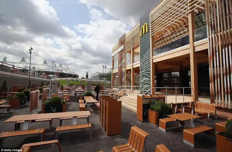 Отварят най-големия в света Макдоналдс