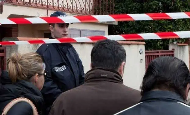 Терорист от Ал Кайда взе заложници във френска банка