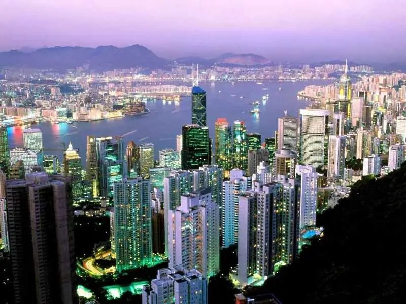 Хонконг празнува 15 години от връщането си към Китай