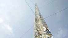 Построиха най-високата кула от лего в Лондон (видео)