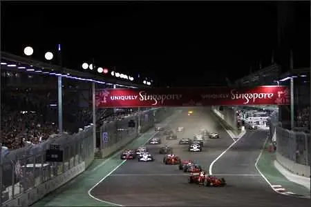 Формула 1 в Сингапур още пет години