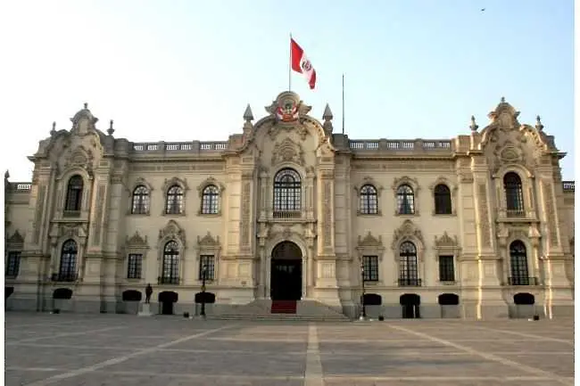 Правителството на Перу подаде оставка