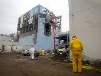 Аварийните екипи в АЕЦ „Фукушима” били заставяни да лъжат за радиацията