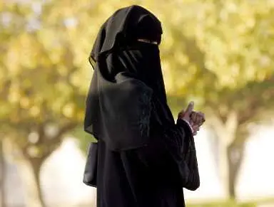 Забранено за мъже: Саудитска Арабия издига град само за жени