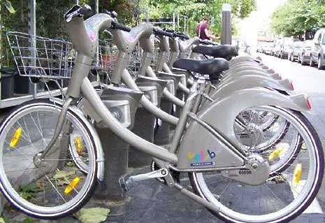 Бургас пуска велосипеди под наем по улиците си 