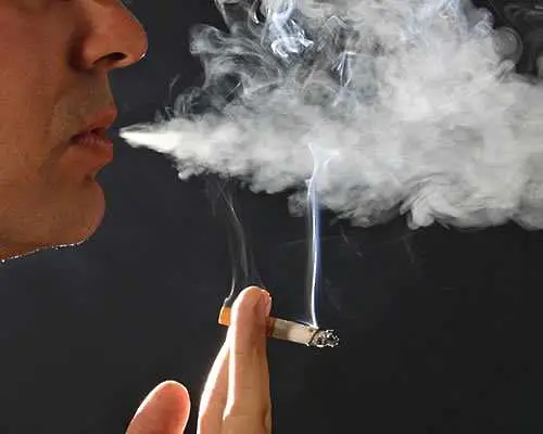 България се озова в американски Топ 10 на страните с най-много пушачи