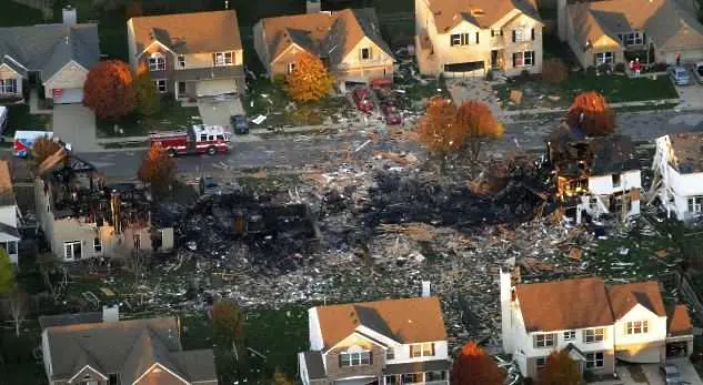 Мощна експлозия разруши 30 сгради в САЩ (снимки)