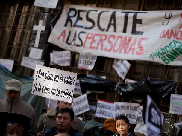 350 хил. испанци останали без дом заради лоши кредити