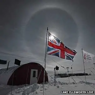 Учени ще изследват изгубен свят под Антарктида