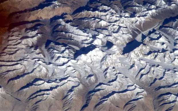 Грешка на НАСА премести връх Еверест в Индия   