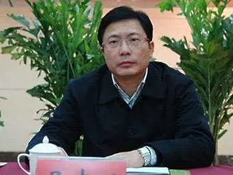 В Китай осъдиха на смърт висш чиновник за корупция