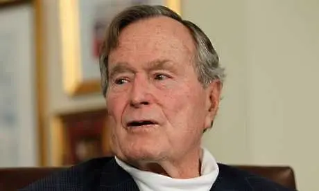 Джордж Буш-старши в критично състояние в болница