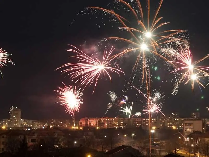 Новогодишната нощ ще бъде ясна и тиха