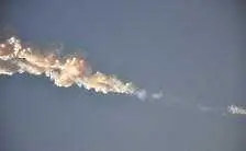Руснаци завъртяха търговия с парчета от взривилия се над Челябинск метеорит   