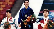 Валентин Йорданов върна златния си олимпийски медал на МОК