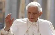 Италиански медии: Папата се оттегли заради гей скандал