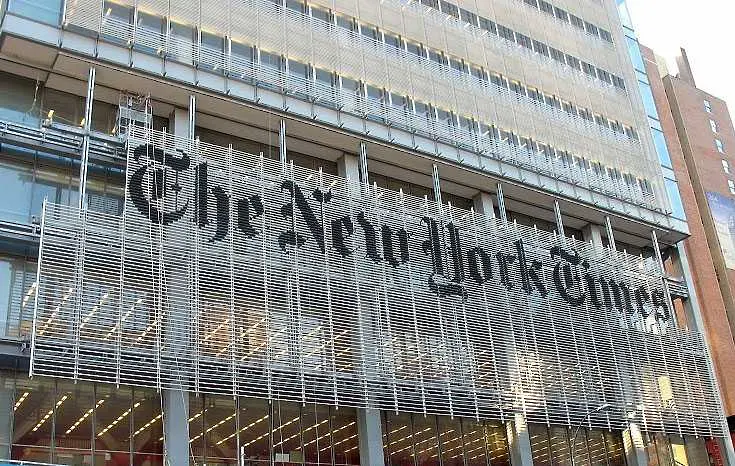 Ню Йорк Таймс продава Бостън Глоуб