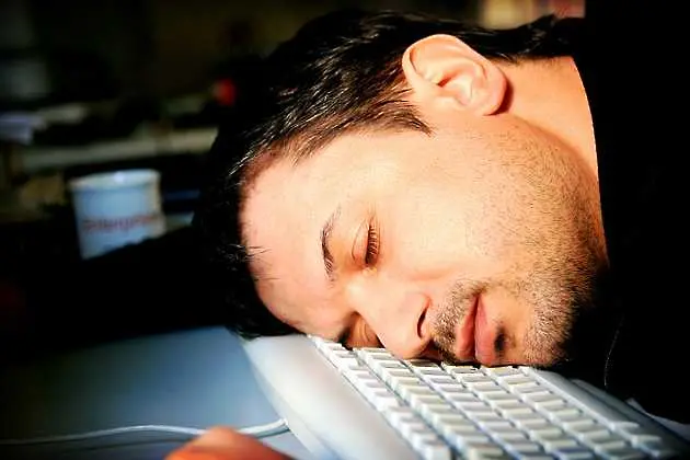 Учени: Безсънието нанася икономически щети за милиарди