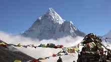 Изкачете се на Еверест с Google Street View