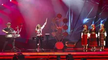 Елица и Стунджи отпаднаха от Евровизия