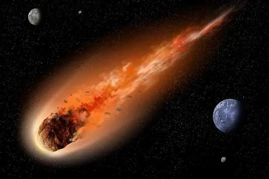 Астероид лети към Земята, възможен е сблъсък