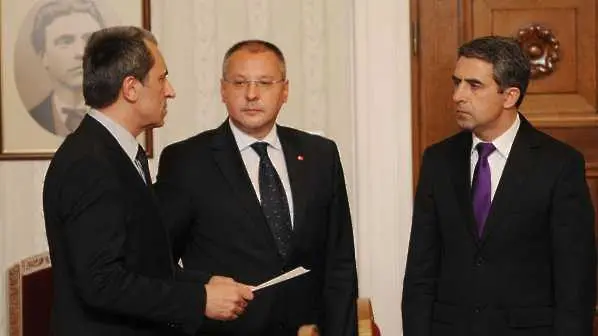 Президентът подписа указ, с който предлага Орешарски за премиер